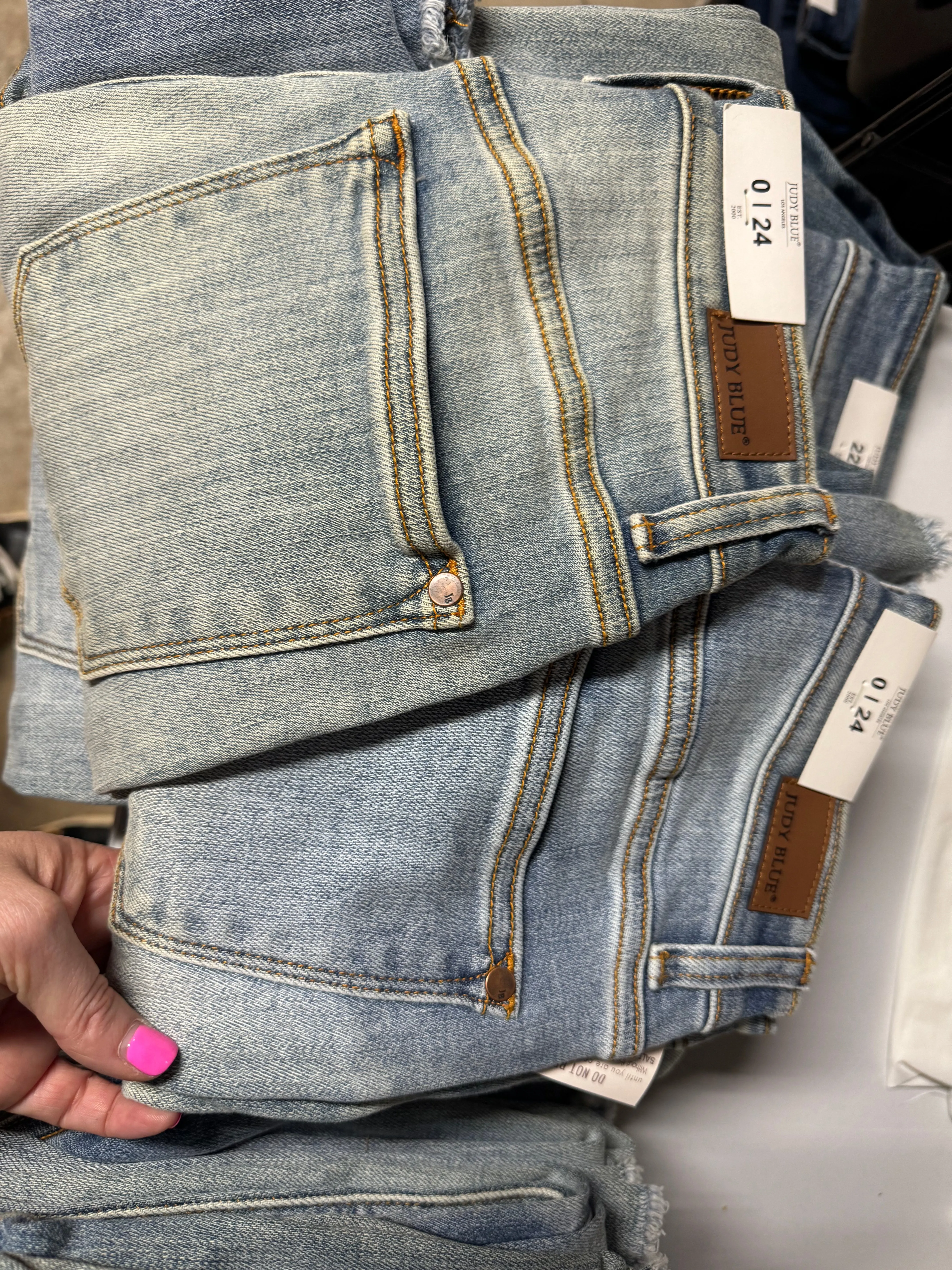 *BLEMISHED* Last Chance Size 0 | Judy Blue | Epic Count Down Side Slit Cropped Straight Leg Jeans in Light Wash