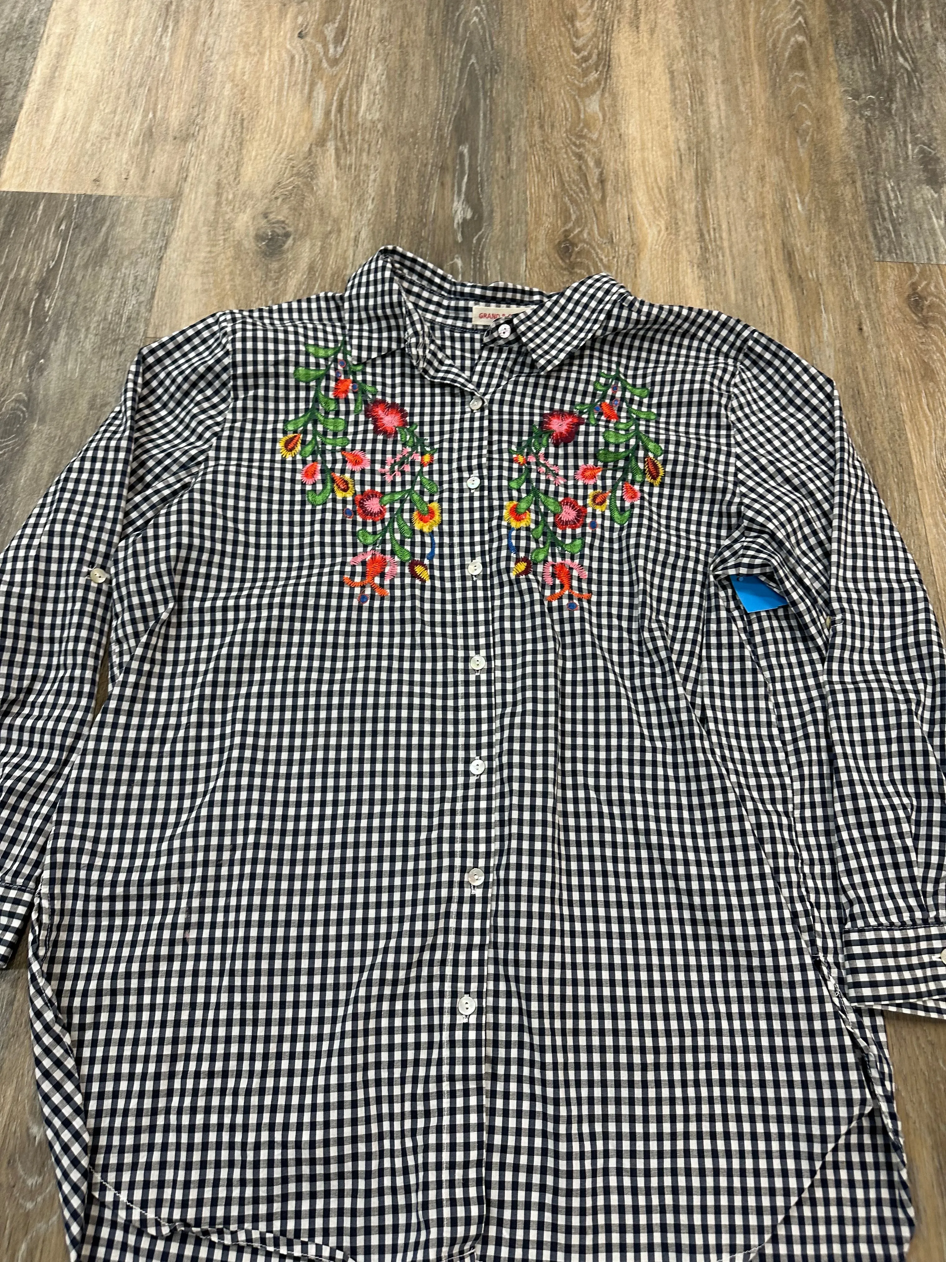 Blouse Long Sleeve By Grand And Greene In Checkered Pattern, Size: M