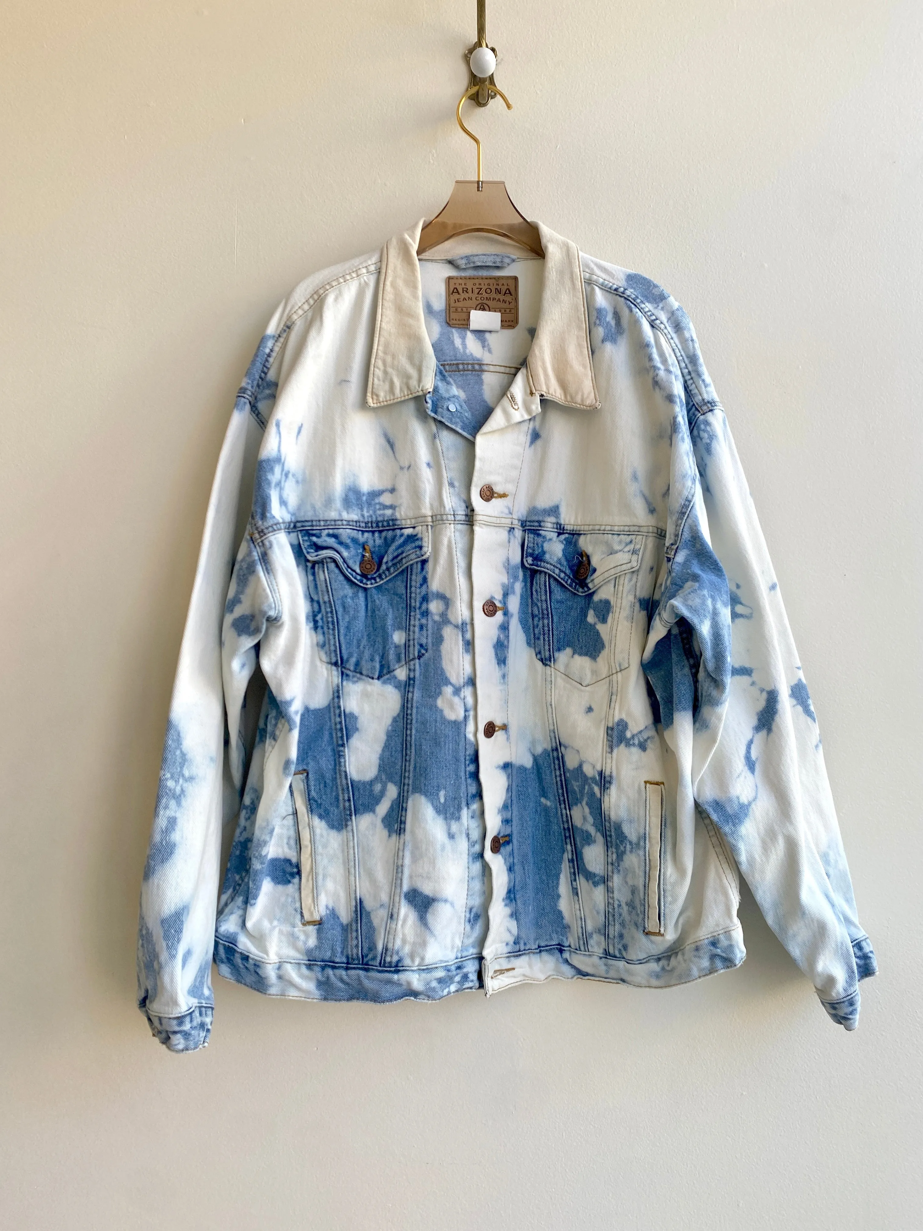 Blue Acid Wash Denim Jacket w/ Cream Imitation Leather Collar