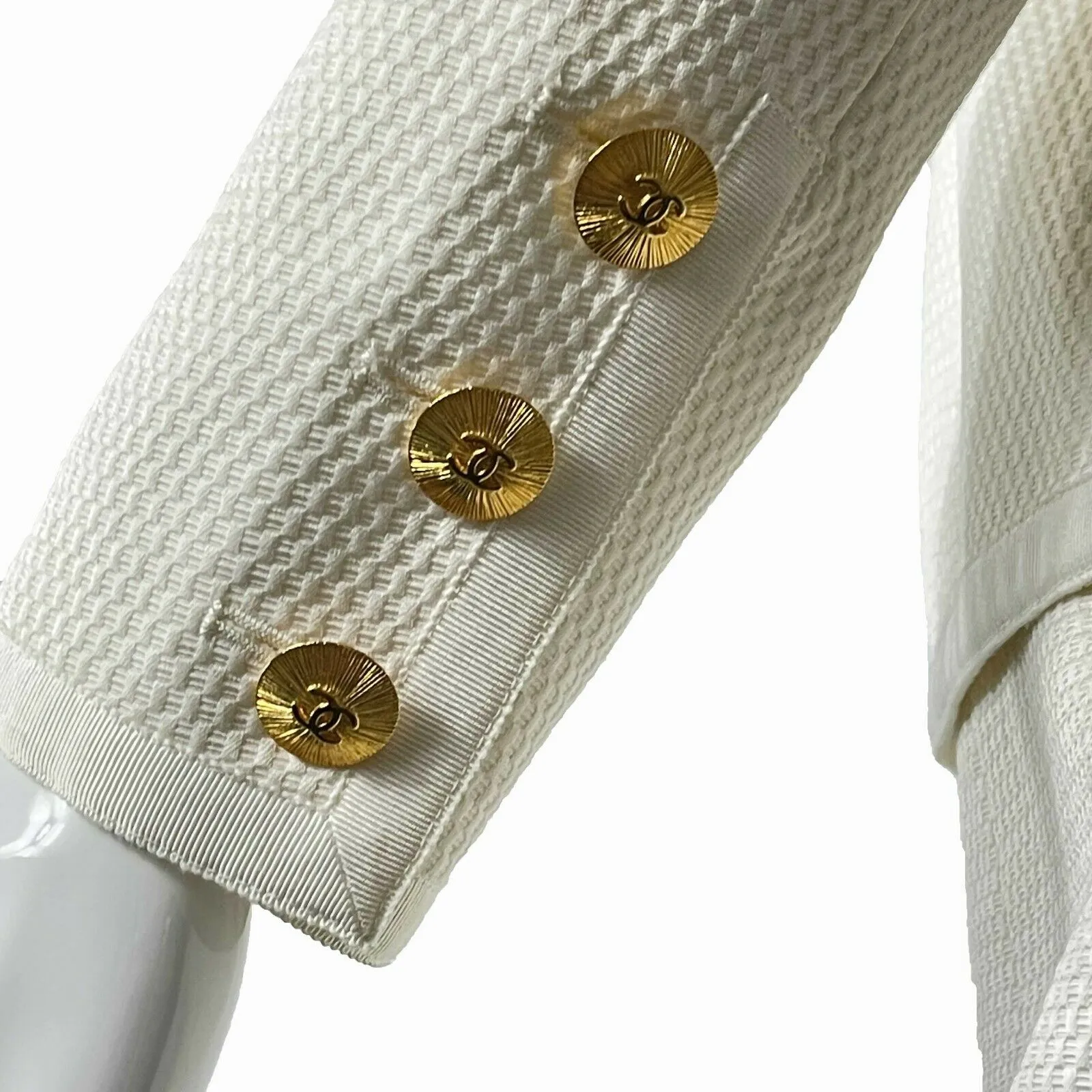 CHANEL- Vintage White CC Suit Jacket and Skirt Set - Size 38 - US 6 - 80s 90s