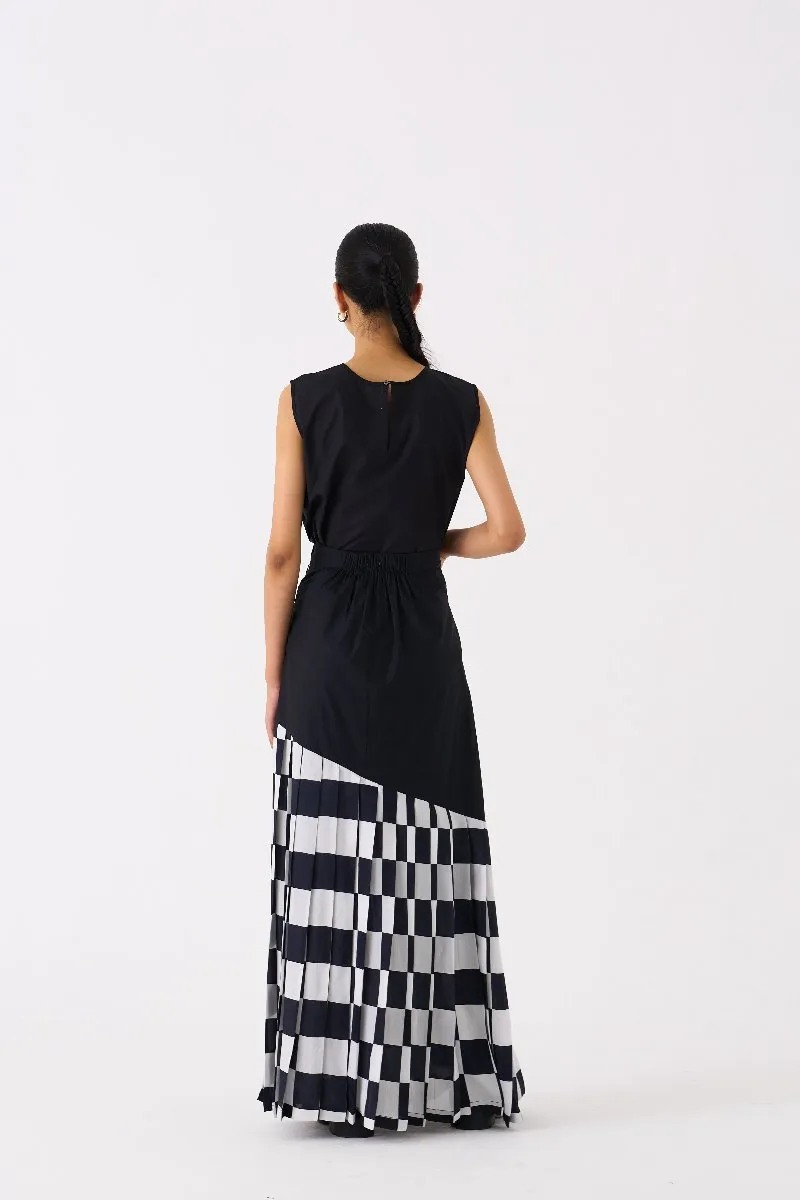 Checkered Skirt Black Check