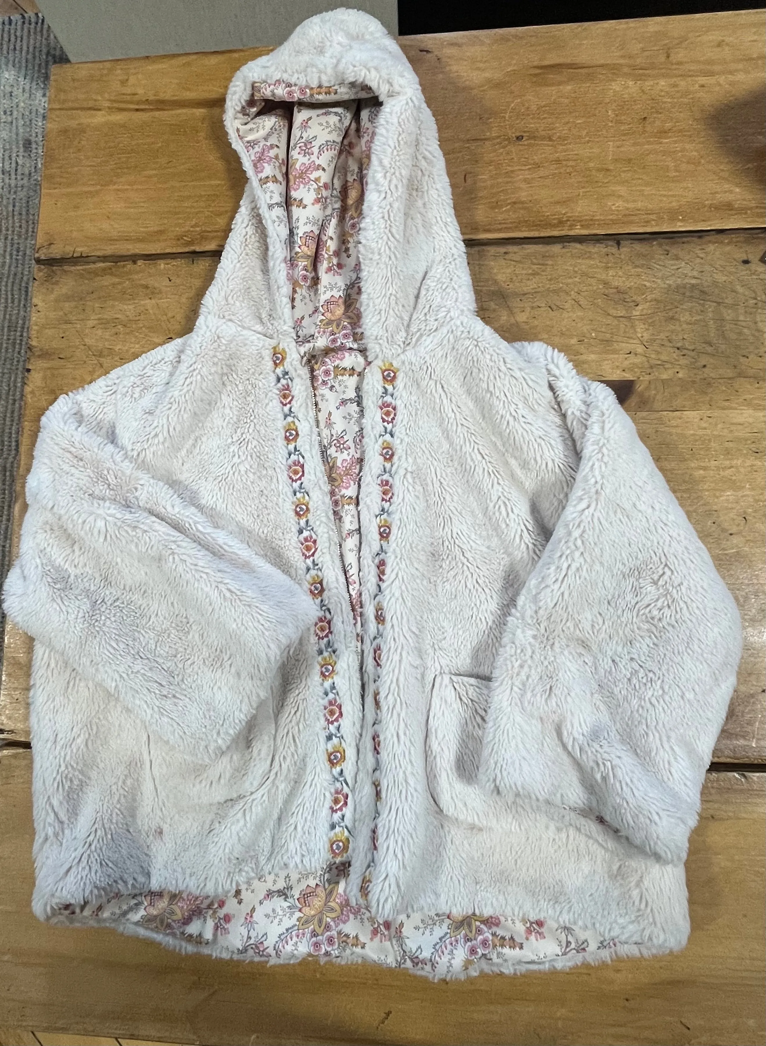 PRELVDFelvel Reversible Coat in Cream French Flowers - 8y